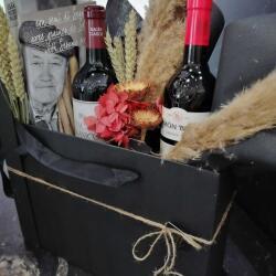Wines And Flowers Gift Set